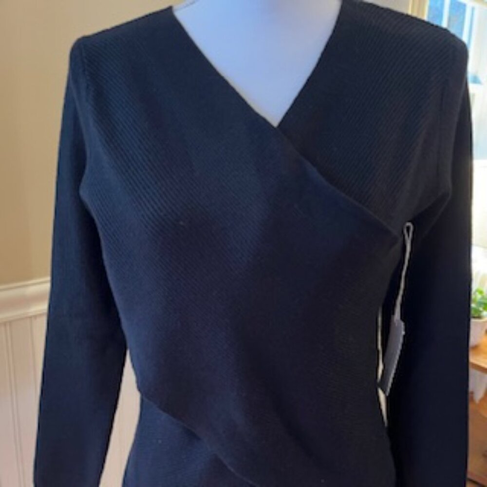 NWT SIX/FIFTY  Sammie Criss Cross Sweater in Black - Medium - Picture 4 of 11